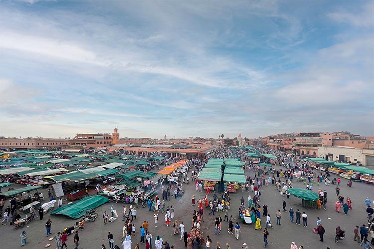 世界を旅する建築会社 カジャデザイン モロッコ マラケシュの旅「マラケシュ メディナの中心 フナ広場」