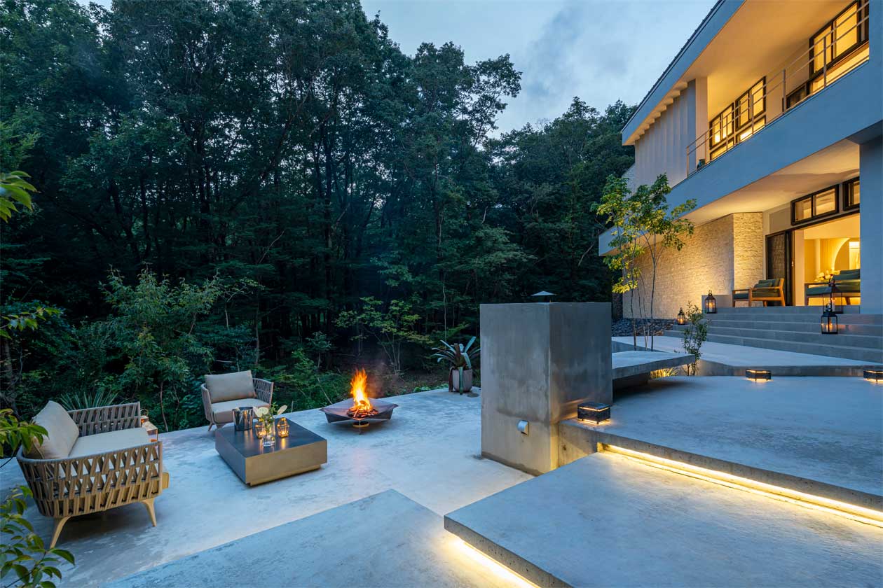 計算された照明デザインが空間に新たな表情をもたらします