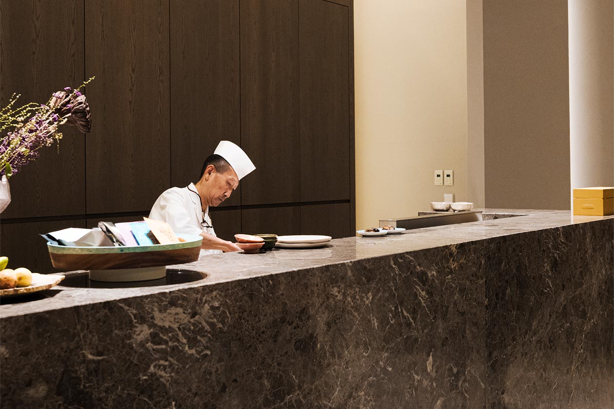 カジャデザイン 泊まれるモデルハウス リゾートハウスYUNI 滞在の中で、食の時間がそっと彩りを添えます